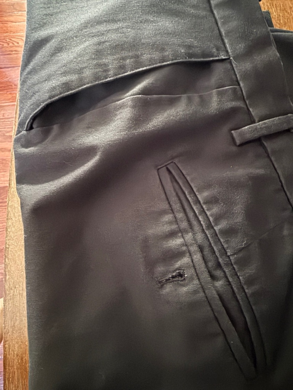Men’s black dockers pants
